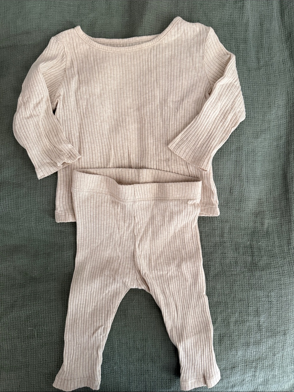 KIABI Ribbed Baby Two-Piece Set in Light Beige